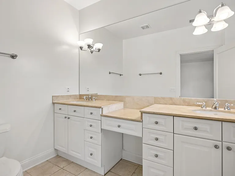 1951 N Halsted St #2 — Photo 12