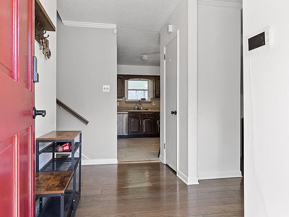 3rd image of 2013 Morris Hill Rd