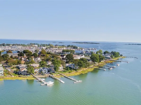 5 Gregory Ct, Norwalk, CT 06855