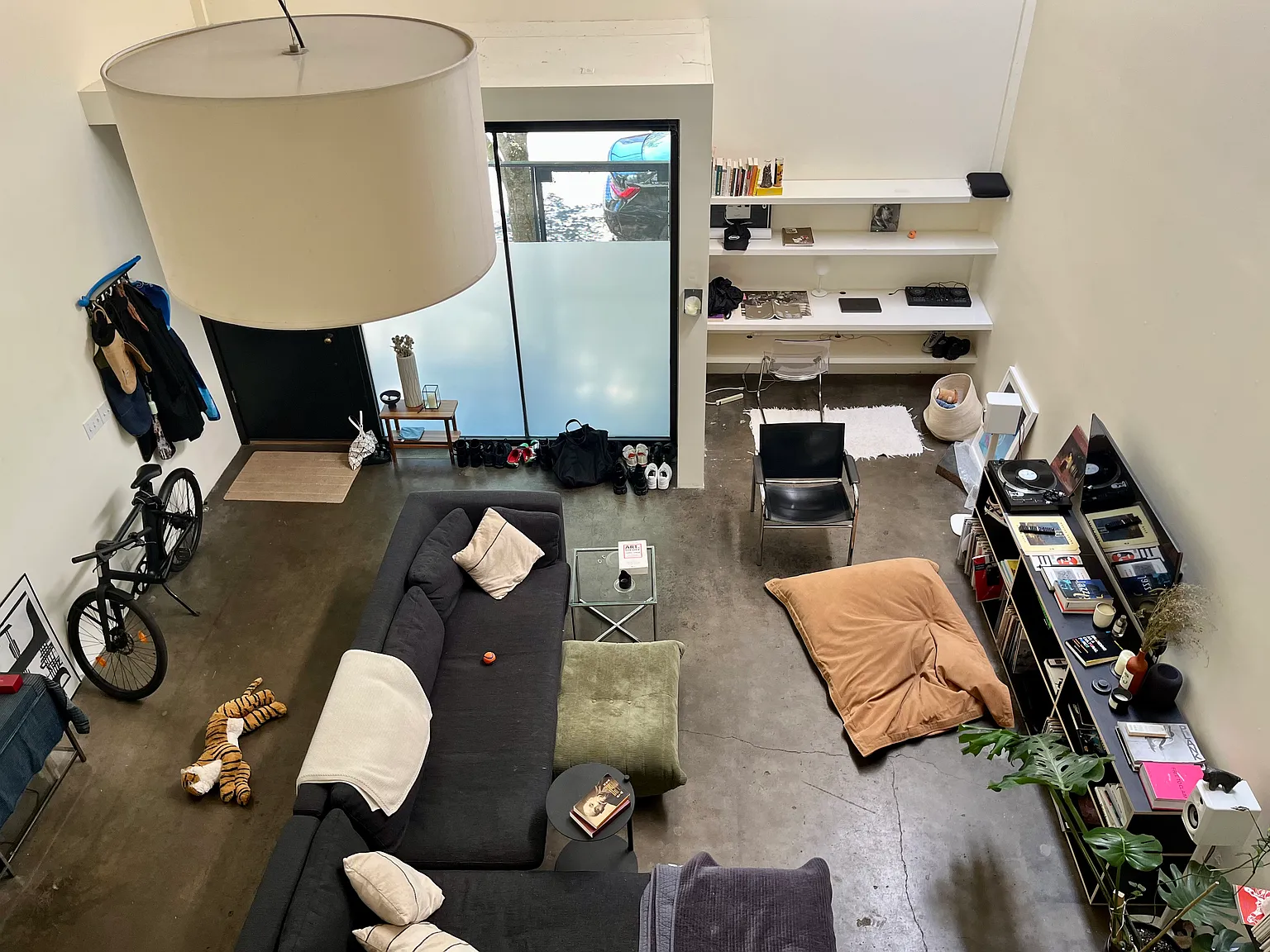 5214 N Williams Ave — Photo 3