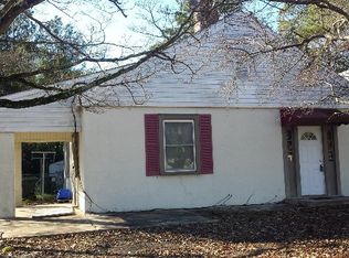 411 SE 3rd St, Snow Hill, NC 28580