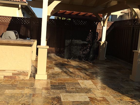 2nd image of 1520 Cielo Vista Ln