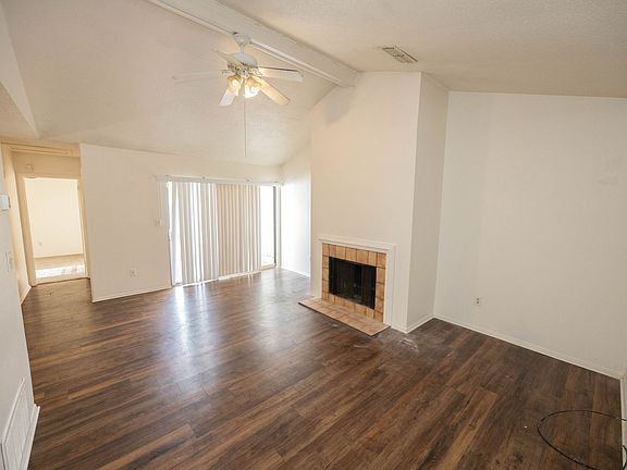 3rd image of 4732 Retreat Rd