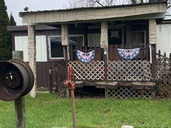 581 S Crapo St, Lake City, MI 49651