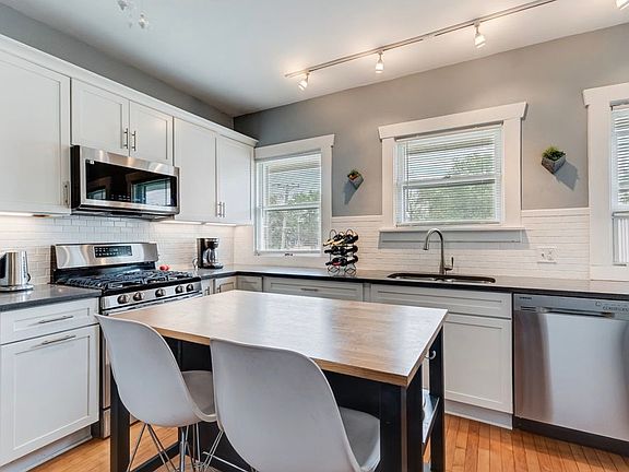 4th image of 419 N Raynor Ave #2