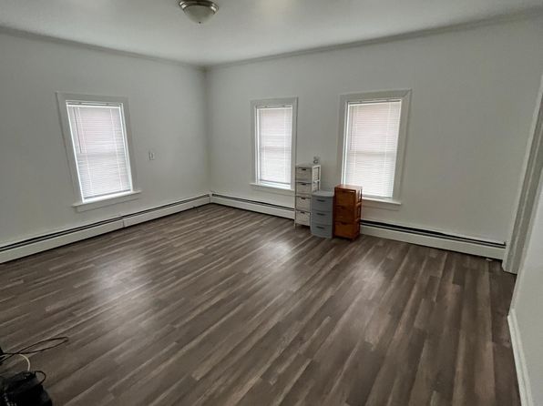 1565 Mendon Rd FLOOR 1