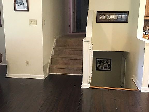 New Laminate Flooring (2015)
