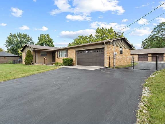 3rd image of 2141 Silver Lane Dr