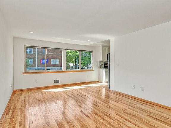 2nd image of 2200 1st Ave N APT 201