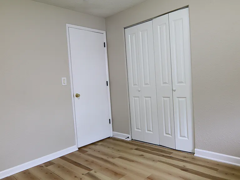 5377 Flotron Dr — Photo 11