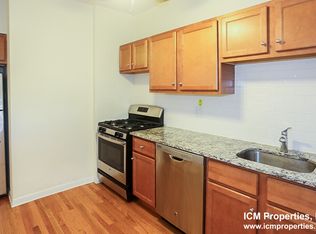 1614 W Belle Plaine Ave #2, Chicago, IL 60613
