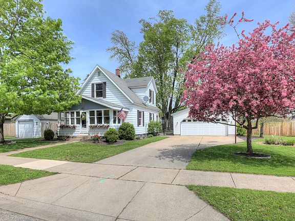 3rd image of 241 Woodward St