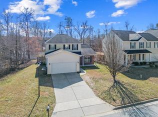 805 Thorncroft Rd, Greensboro, NC 27406