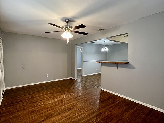 5th image of 1614 Menchaca St
