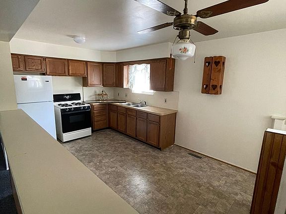 Extra large Kitchen