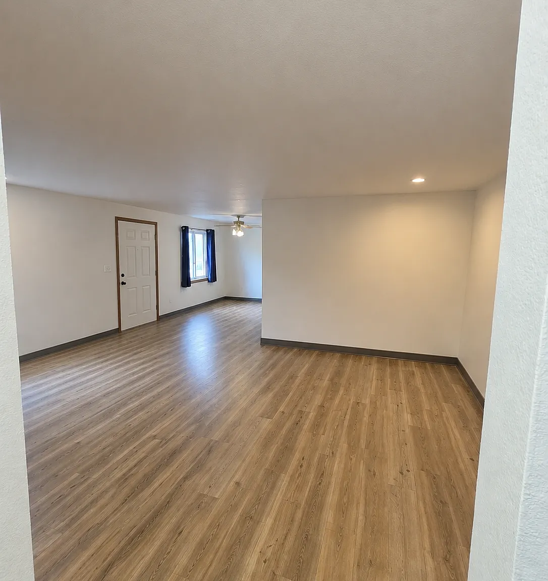 3 bed, 1624 sqft, $1,750 — Photo 1