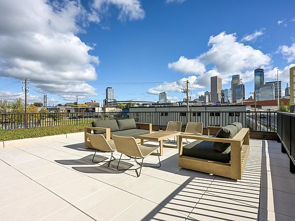 5th image of 188 Glenwood Ave #307