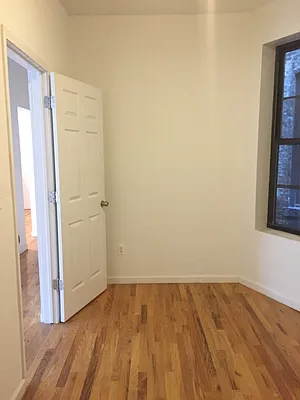 Rented by AJ Clarke | media 32