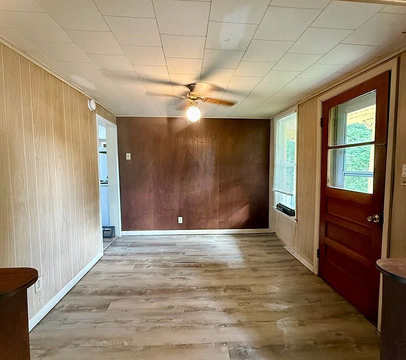 1st image of 60 W 11th Ave