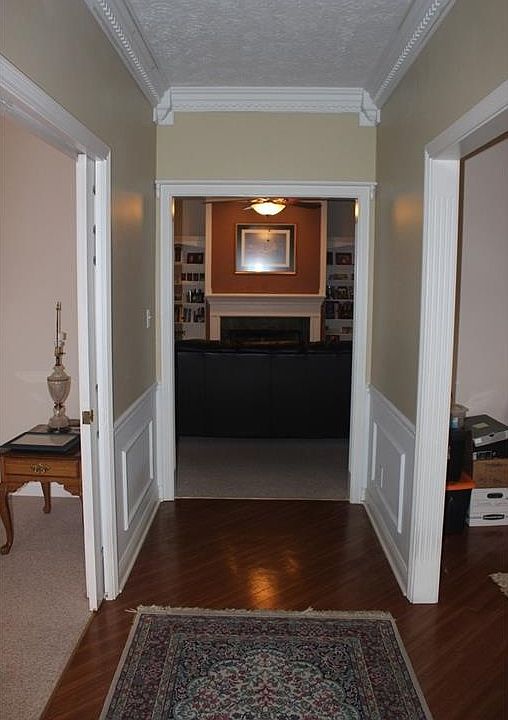 1st image of 1749 Rooses Ln