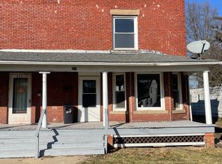 333 W Locust St #1, Canton, IL 61520