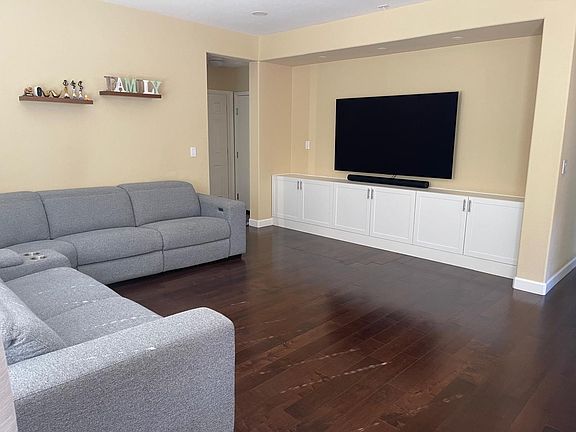 5th image of 5687 Walnut St