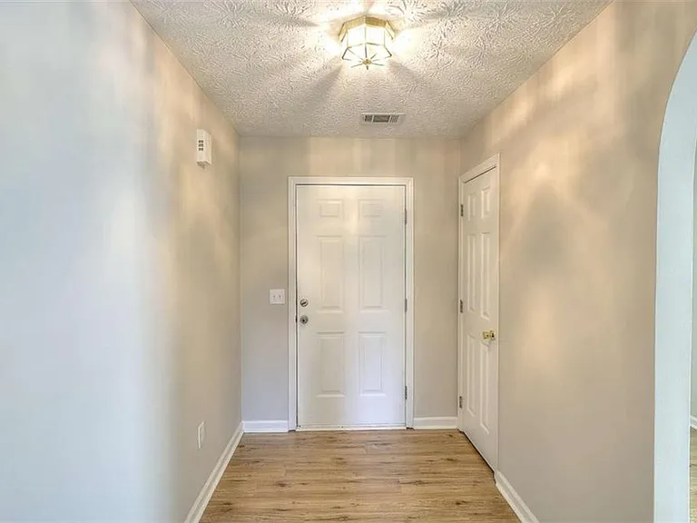 4160 Janel Ln — Photo 38