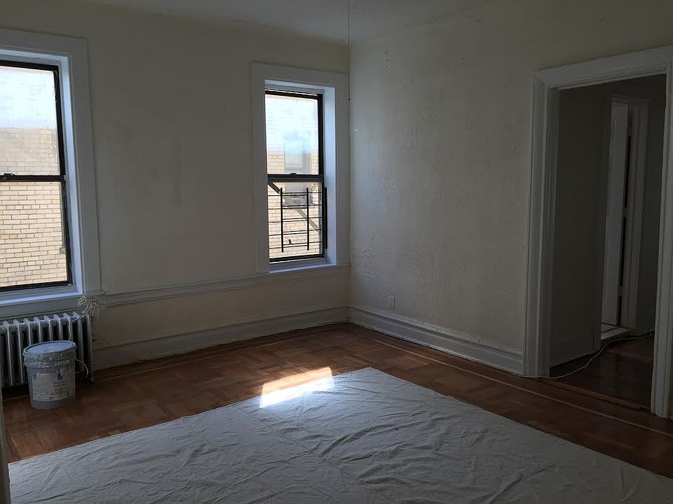 2nd image of 225 Parkside Ave APT 5W