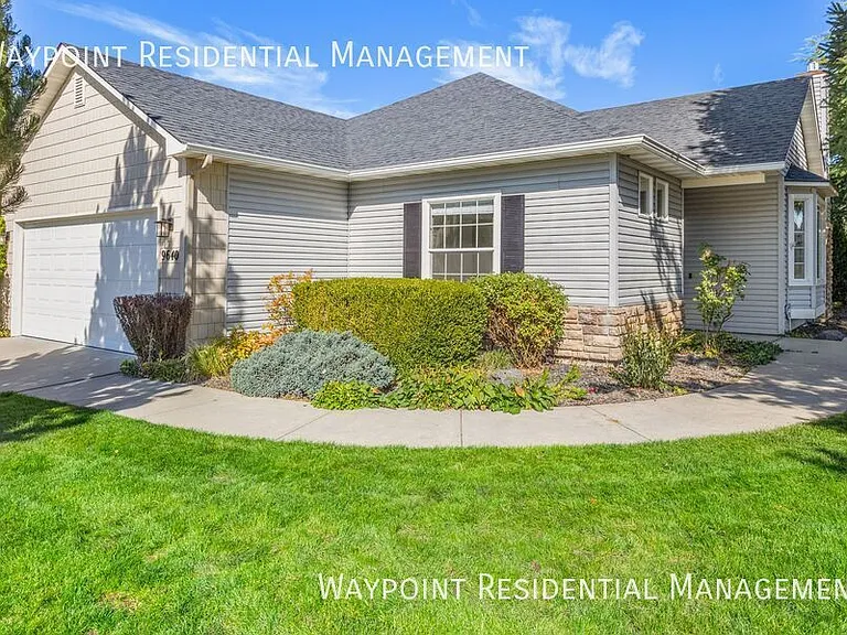 9640 W Sleepy Hollow Ln — Photo 2