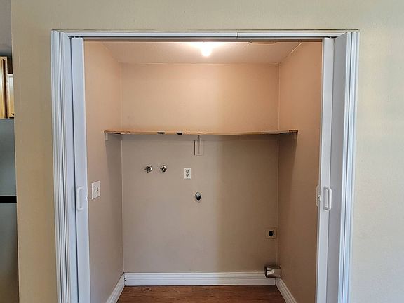 5th image of 404 Belle Ave #1