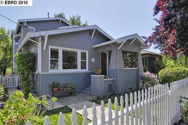 1st image of 7541 Valentine St