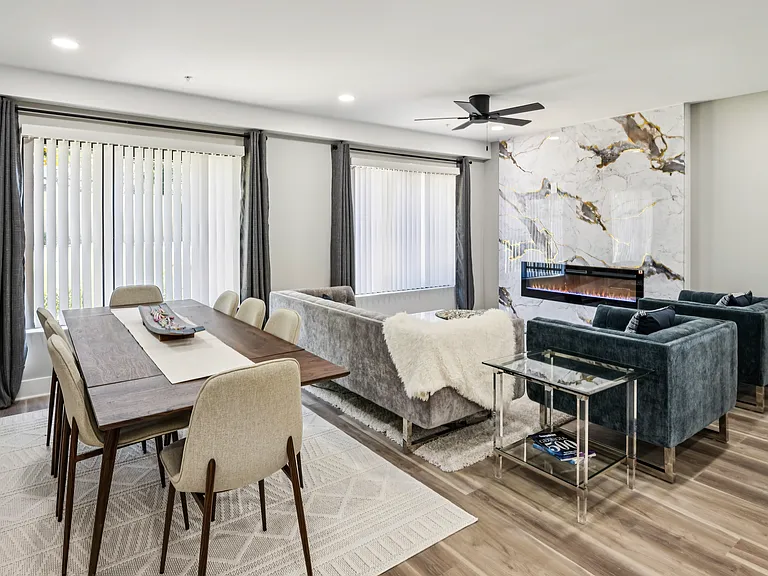 The Tucker Luxury Apartments — Photo 37