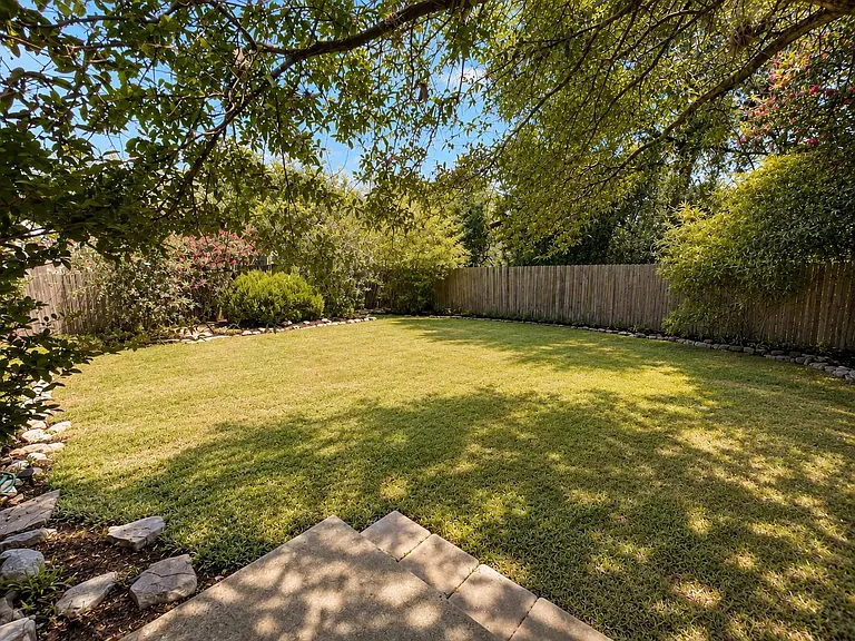 2103 Preakness Ln — Photo 24