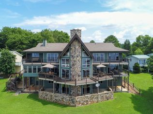 60 View Point Dr, Dawsonville, GA