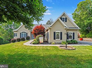 11302 Weatherstone Dr #198, Waynesboro, PA 17268