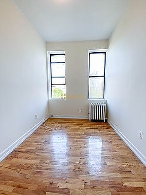 2nd image of 700 E 9th St #13A