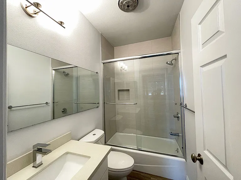 3815 McLaughlin Ave — Photo 26