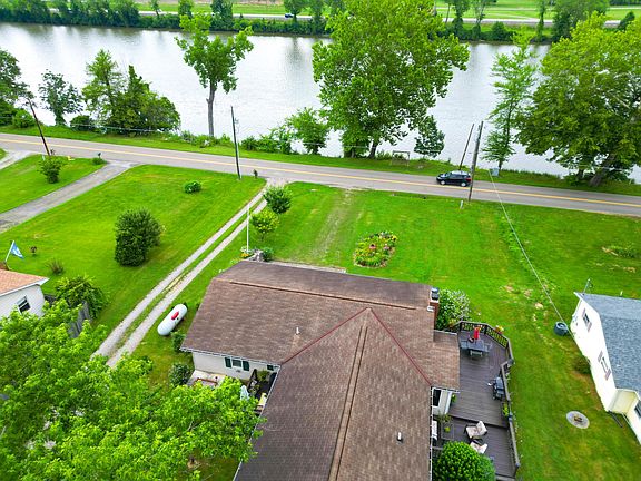 3rd image of 4145 Old River Rd