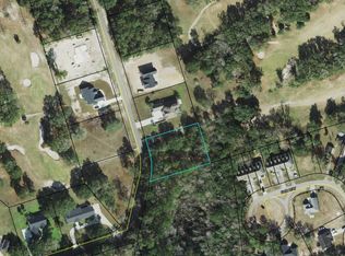 65 Country Club Dr, Crawfordville, FL 32327