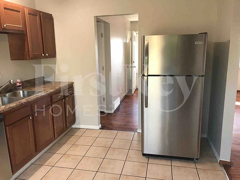 5994 Waldway Ln — Photo 10