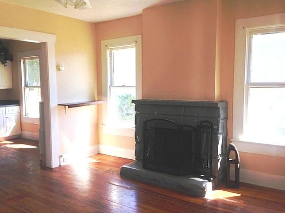 2nd image of 2505 W North A St