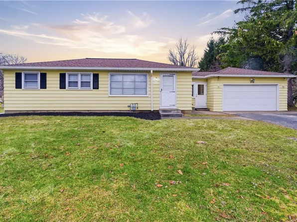 510 Klem Rd, Webster, NY 14580