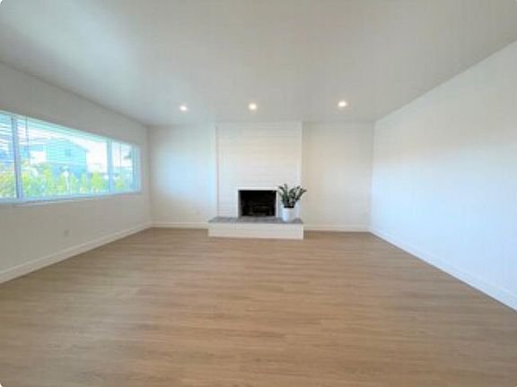 2nd image of 11602 Freeman Ave #C