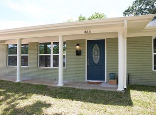 355 Norwalk Ln, Beaumont, TX 77707