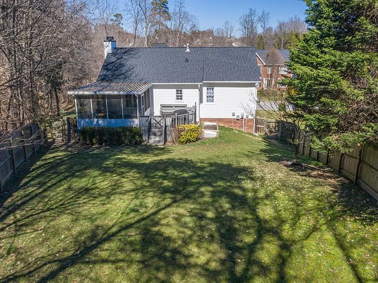 5603 Pinetuck Rd — Photo 4