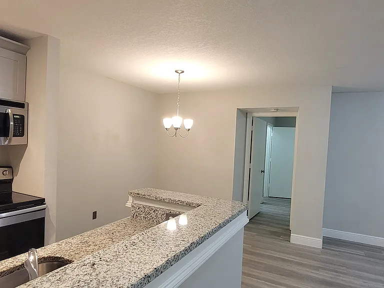 6148 Westgate Dr #103 — Photo 8