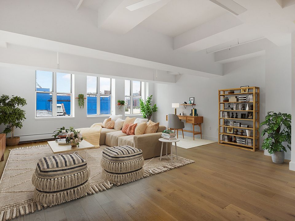 1st image of 275 Park Ave #3QE