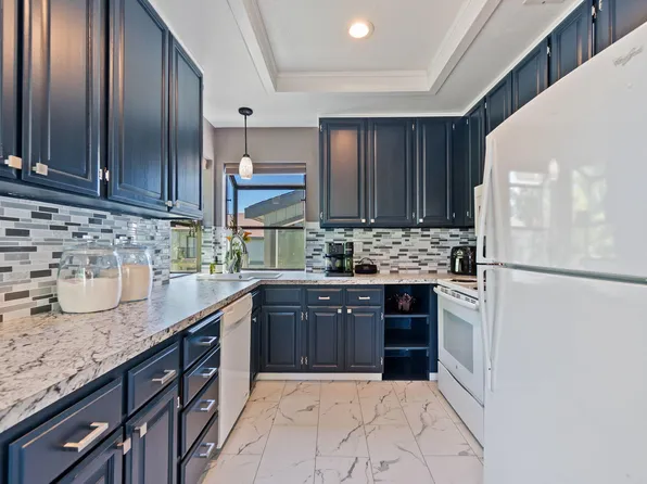 426 Ridgecrest Trl APT 223, Redding, CA 96003