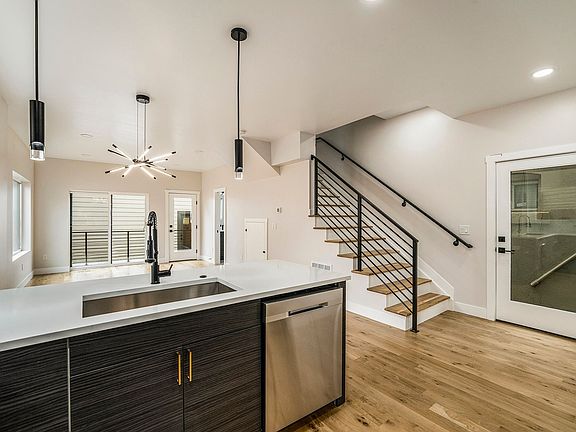 5th image of 2925 W 28th Ave