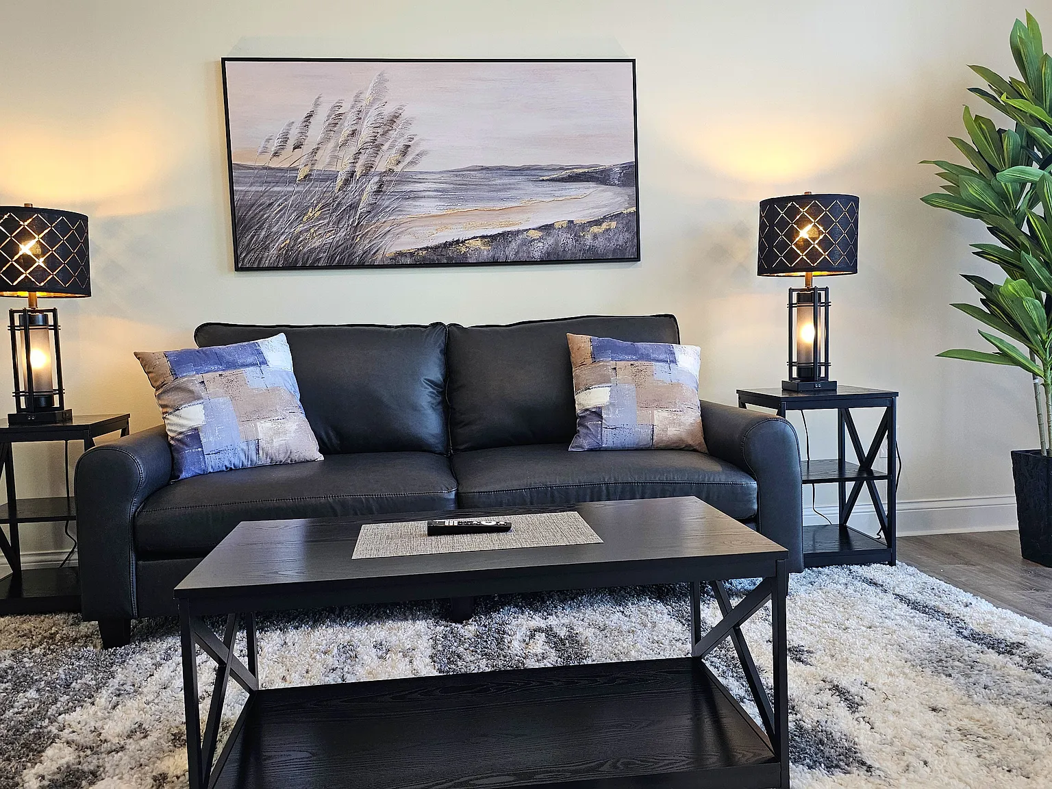 2 bed, 1371 sqft, $2,575 — Photo 2
